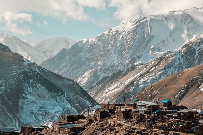 2 Day Hiking Homestay Tour in Remote Villages of Guba - The three-hour walk to Galakhudat