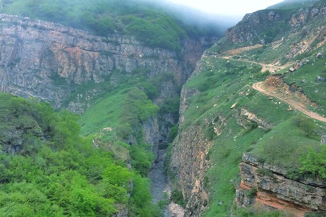 3-Day Hiking & Trekking Tour Remote Villages in Guba Azerbaijan - Sleeping in Griz and meeting mountain hosts