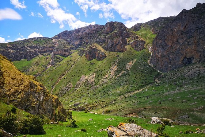 3-Day Hiking & Trekking Tour Remote Villages in Guba Azerbaijan - What the $600 price includes in practical terms
