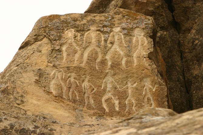 3 Days Baku Tour: Visit must-see places in our group tours - Day two: a long loop through Gobustan and the fire sites