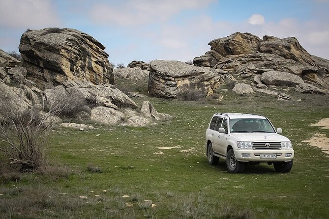 4x4 Jeep Tour - Secrets of Gobustan and Mud Volcanoes - The 4x4 ride from Baku to the reserve