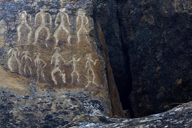 All inclusive! Qobustan, Mud Vulcano, Ateshgah & Yanardag Fire Mountain Tour - Ateshgah Fire Temple and the idea of sacred flame