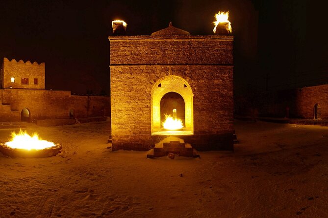 Ateshgah Fire Temple and Yanardag Fire Mountain Private Tour - Ateshgah Fire Temple and its central altar