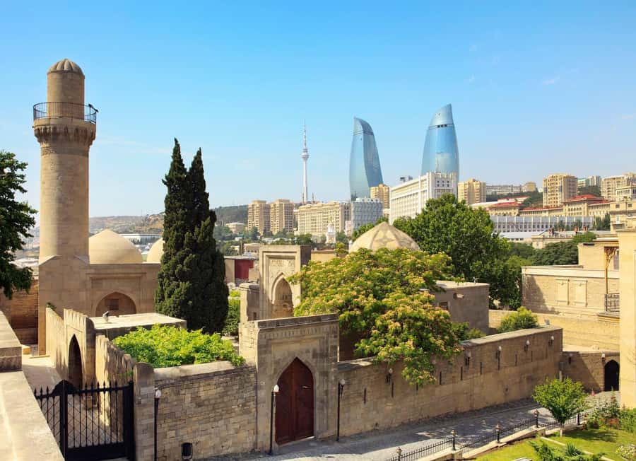 Azerbaijani Cooking Class & Old City Tour & Lunch - A three-hour taste of Baku