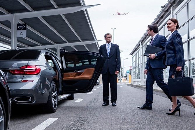 Baku Airport Private Transfer Service - Communication is the detail that matters most