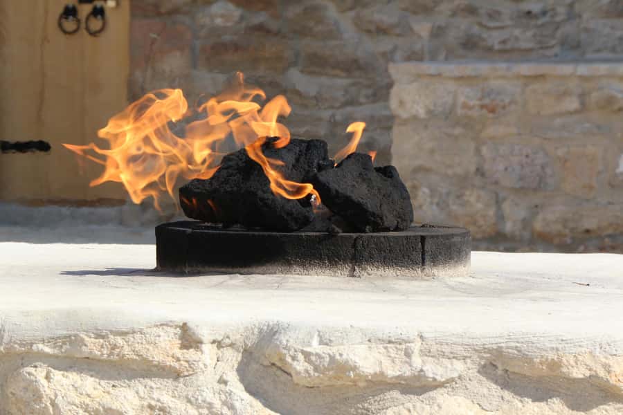 Baku: Burning Mountain & Zorastrian Temple Private Tour - Leaving Baku for Ateshgah Temple