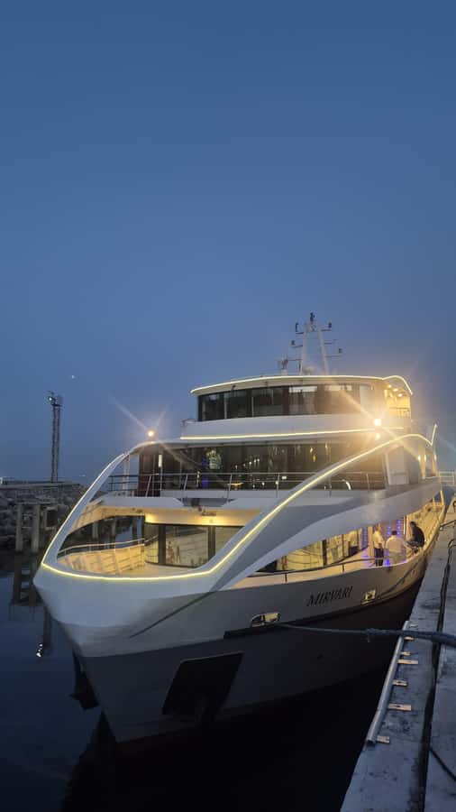 Baku: Caspian Sea Boat Tour with City Skyline Views - Should you book the Baku Caspian Sea boat tour?