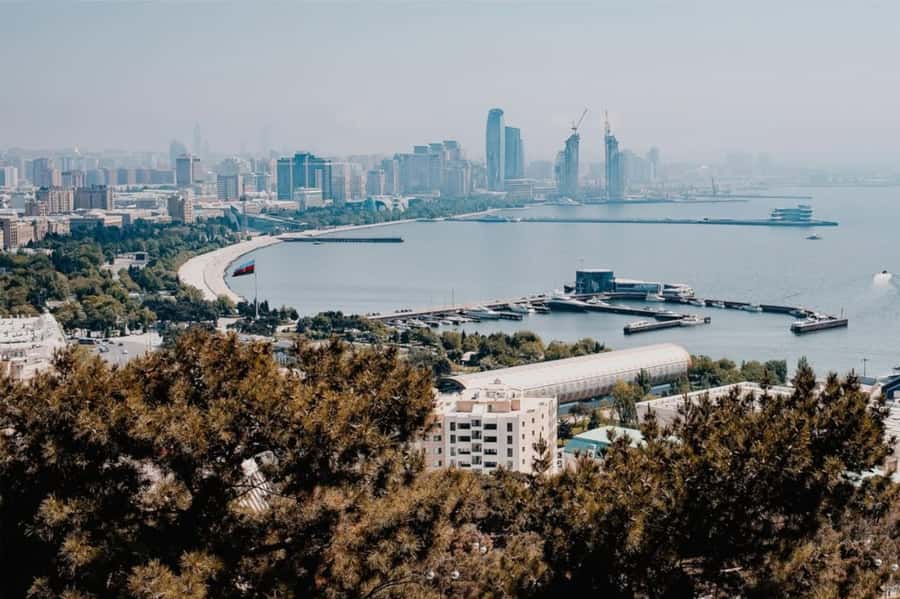 Baku City Tour: Explore the Heart of Azerbaijan - Why this four-hour route works for a first look at Baku