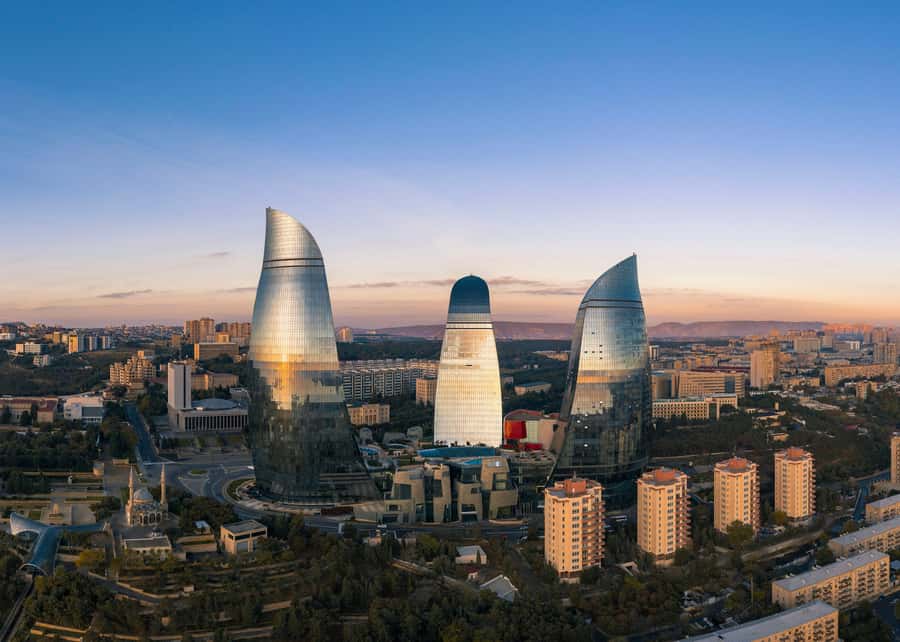 Baku City Tour: Explore the Heart of Azerbaijan - Meeting at Gosha Gala Gapysy and entering the Old City