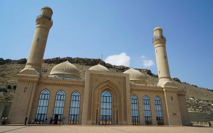 Baku: Gobustan, Mud Volcano, Fire Mount, Temple Lunch Entry - What the $6 price really means