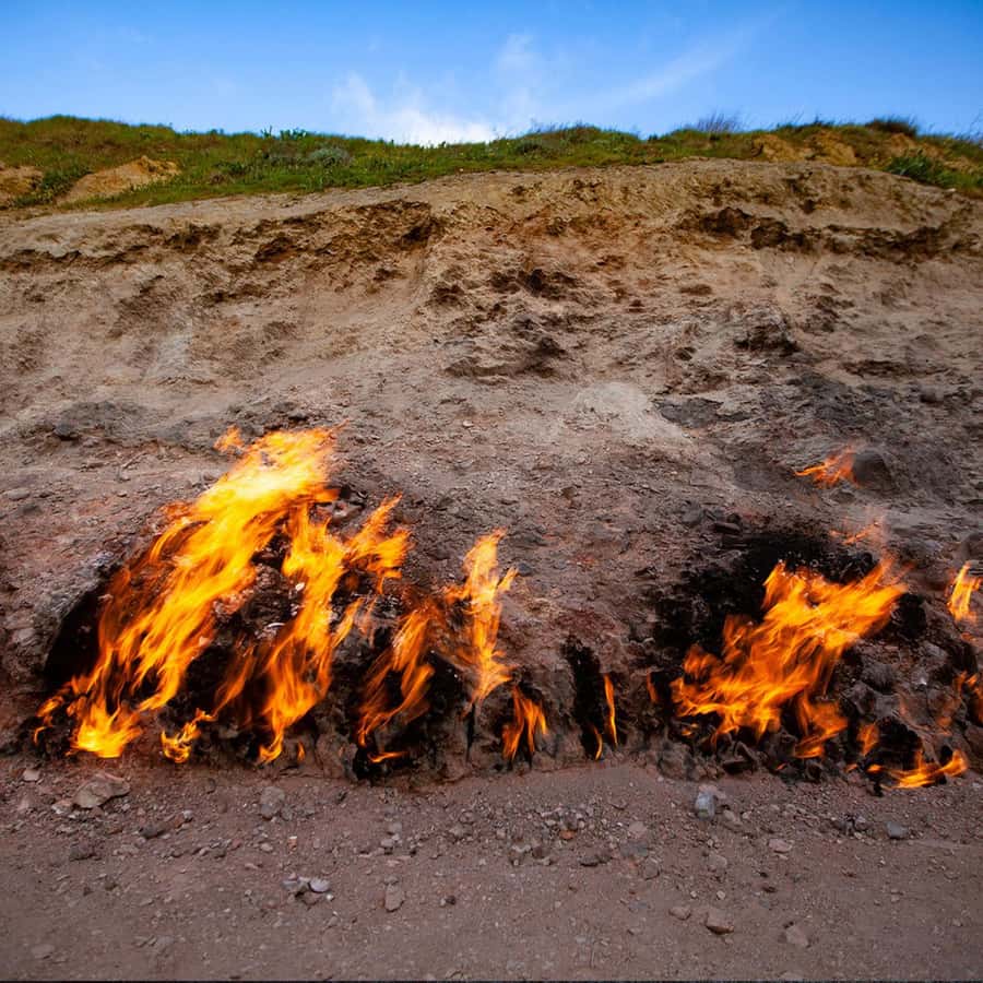 Baku: Gobustan, Mud Volcanoes, Fire Temple, & Yanar Dag Tour - Who will enjoy this route most