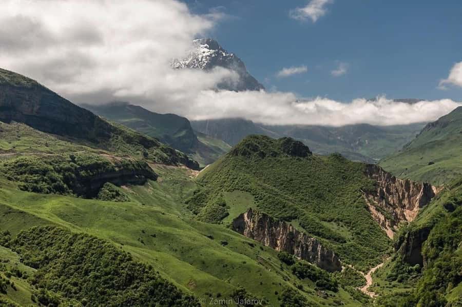 Baku: Guba-Shahdag Resort-Candy Mountain and Laza Waterfall - The Laza road and waterfall