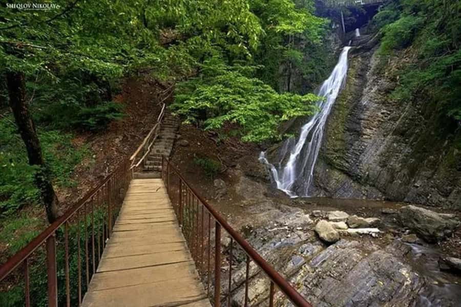 Baku: Guided Day Trip to Gabala with Hotel Pickup & Drop-off - Nohur Lake for quiet views and a short walk