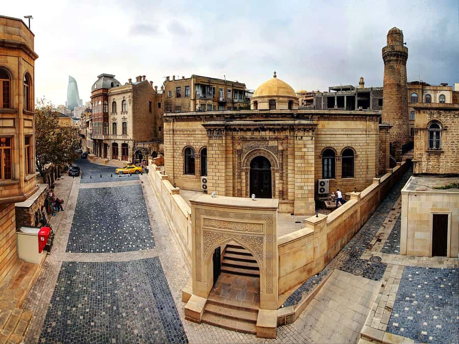 Baku Historical and modern tour in 2-3 hours+FREE Night tour - A museum where the books are smaller than your thumb
