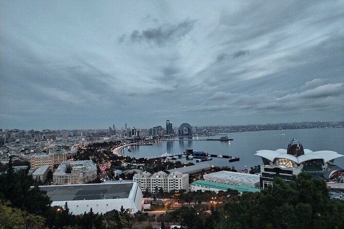 Baku Night Panoramic tour - Who should book this evening tour?