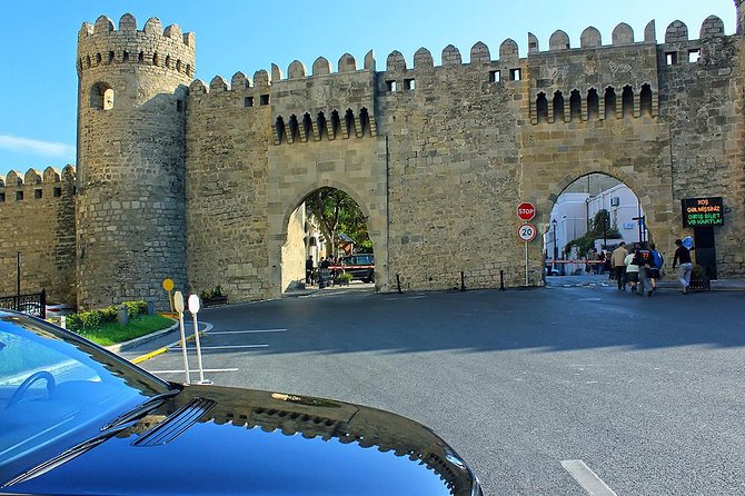 Baku Old City (Icherisheher) Group Tour - Entering Baku’s Old City through the Double Gate