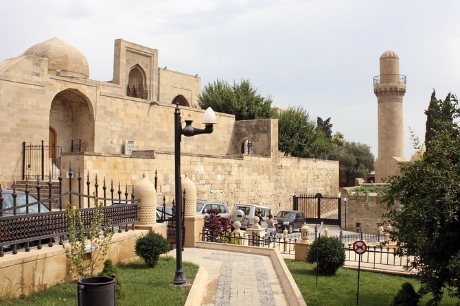 Baku: Old City Walking Tour - Entering Icheri Sheher, Baku’s Inner City