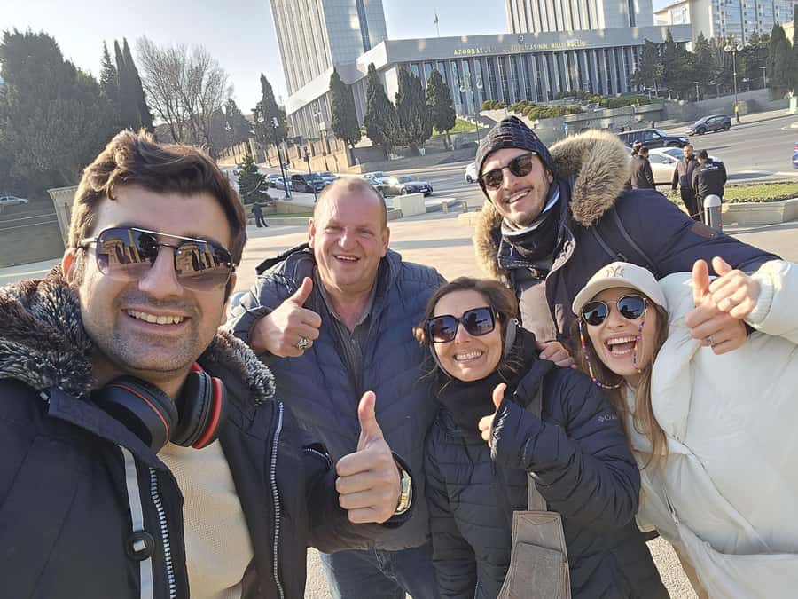 Baku: Stunning Walking Tour of Historical and Modern City - Why this route works for a first day in Baku