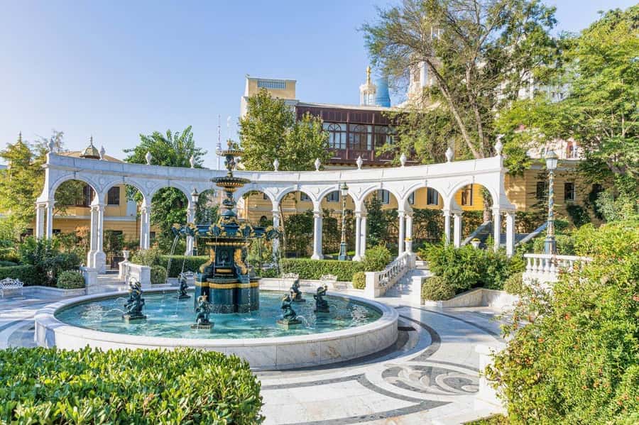 Baku: Stunning Walking Tour of Historical and Modern City - What Ashraf adds to the walk