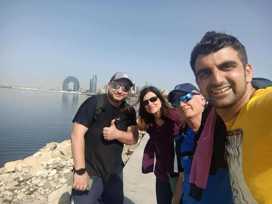 Baku: Stunning Walking Tour of Historical and Modern City - Icherisheher, Baku’s walled historic core