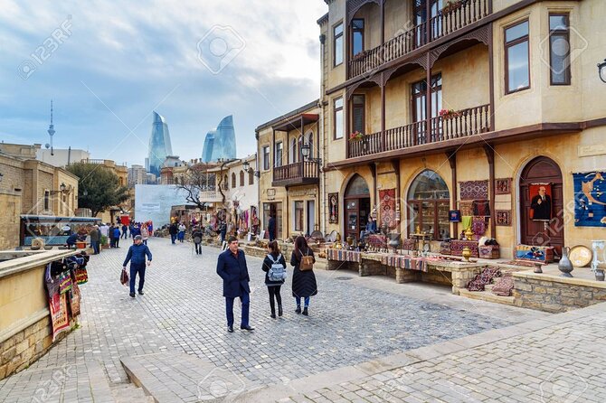 Baku Walking Tour (Old City) - The Monument to Lovers and Cats