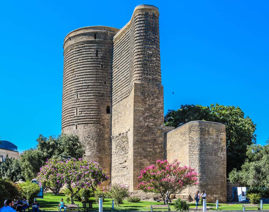 Best of Baku: 4-Hour City Tour Historic and Modern Landmarks - Fountain Square and Nizami Street finish
