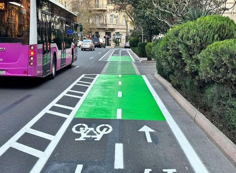 City Highlights Bike Tour - Ride through Winter Park and modern Baku