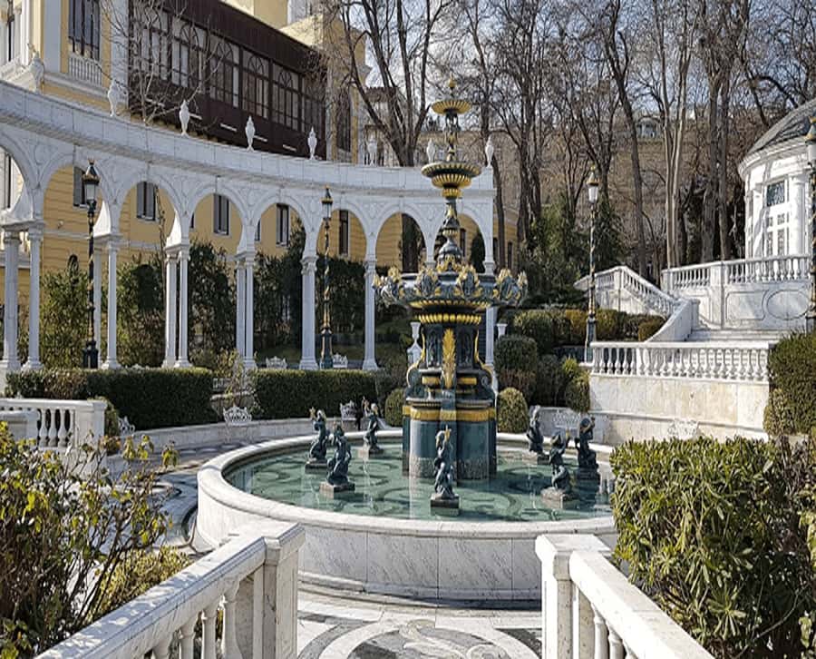 City Highlights Bike Tour - Take a coffee break beside the Caspian Sea
