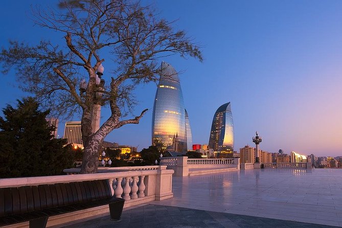 City Tour in Baku - Ending on Nizami Street and Fountain Square