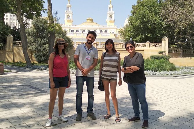 Discover Baku Private 3-hour Tour - Istiglaliyyat Street and the city shaped by oil