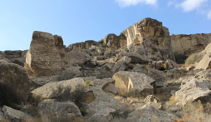 From Baku: Gobustan, Mud Volcanoes & Mosque Private Tour - Why Gobustan makes a strong half-day from Baku