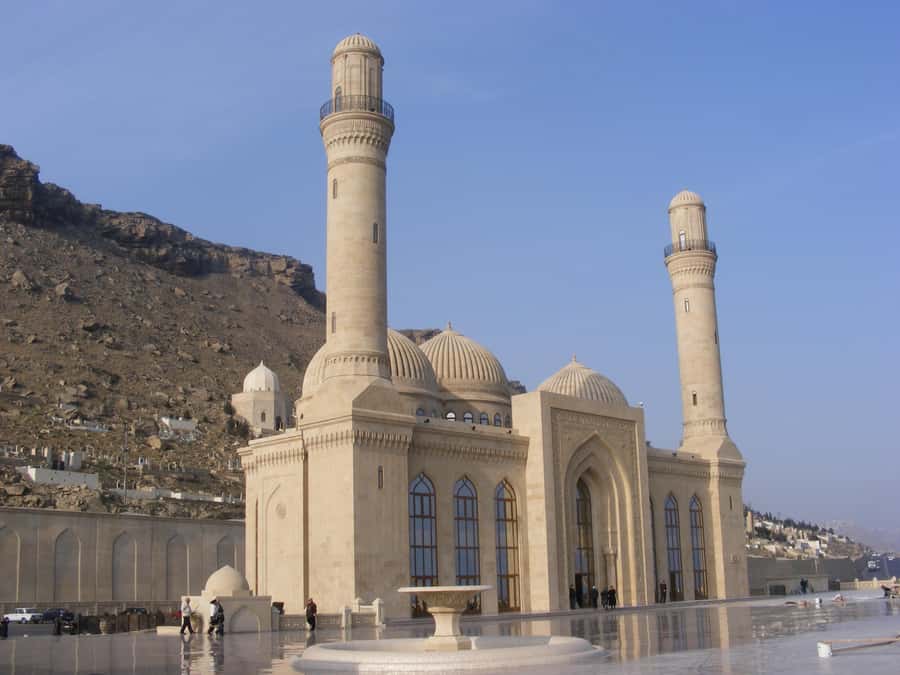 From Baku: Gobustan, Mud Volcanoes & Mosque Private Tour - Who should book this Gobustan tour