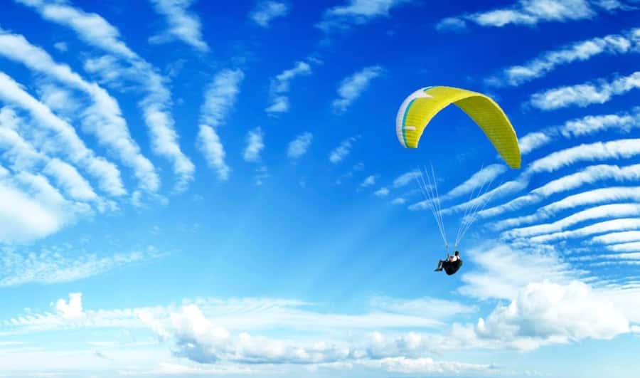 From Baku: Paragliding Tour - The Caspian Coast from the Air