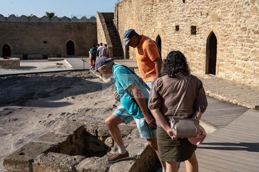 From Bakü: Sightseeing - Ateshgah - Yanardag - Gobustan - Should you book this Baku to Gobustan tour?