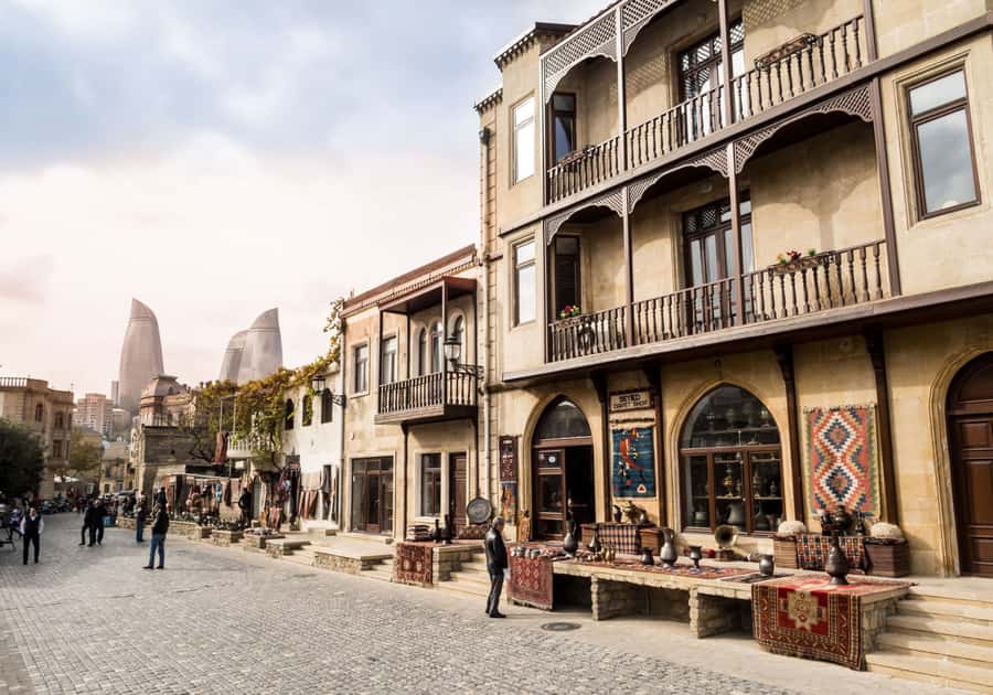 Full-Day City Tour of Baku with Azerbaijani Lunch - A kebab lunch that keeps the day grounded