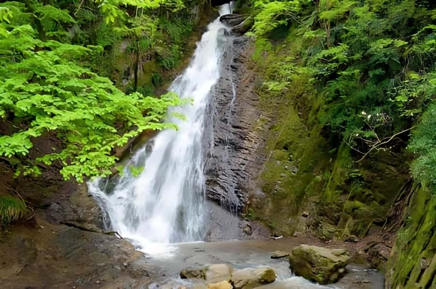 Gabala & Lavender Fields Group Guided tour - Seven Beauties Waterfall and the feel of rushing water