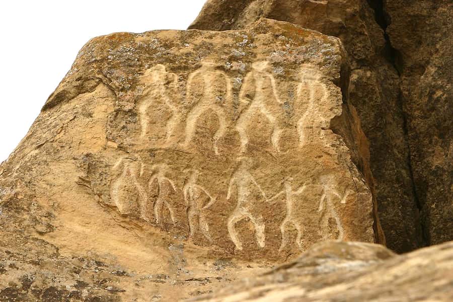 Gobustan & Absheron Tour with Free Old City Walking Tour - Mud volcanoes depend on the day’s conditions