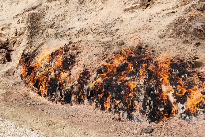 Gobustan, Mud volcanoes, Fire temple, Fire mountain PRIVATE TOUR - Yanardag ends the day with a natural flame