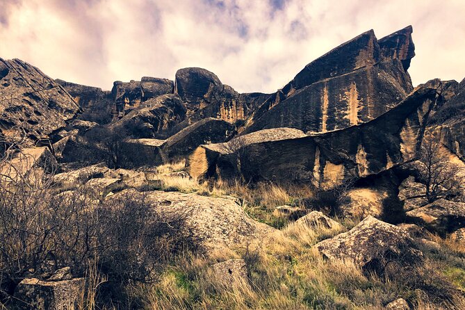 Gobustan Rock Art and Mud volcanoes PRIVATE TOUR - Who will enjoy this outing most