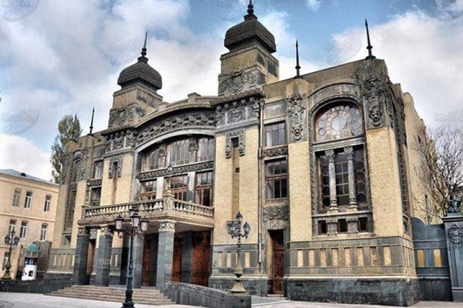 Half-Day Baku Private Walking Tour with Pickup - Philarmonia Garden gives the walk some breathing room
