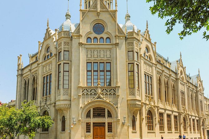 Half-Day Baku Private Walking Tour with Pickup - Hajinski Palace sets the tone