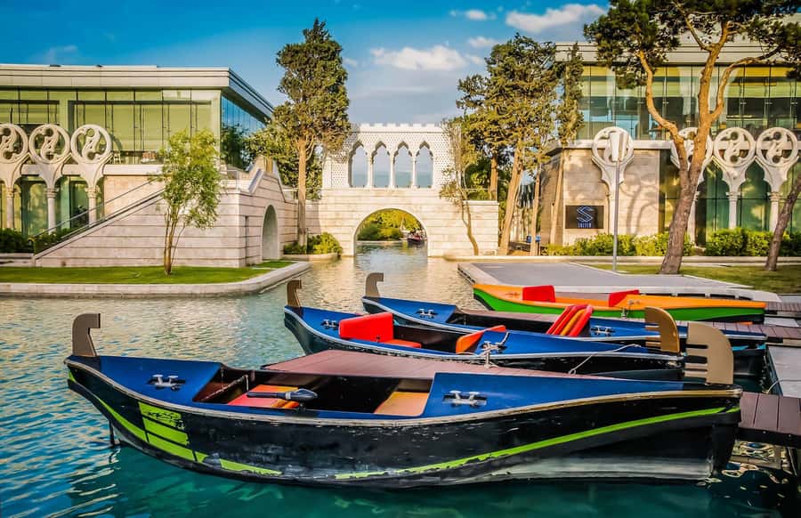 Heartbeat of Baku: Old & Modern City Walk (Group or Private) - Highland Park and the Flame Towers View