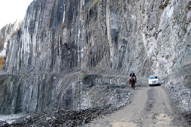 Lahij - village of masters - The mountain road from Baku