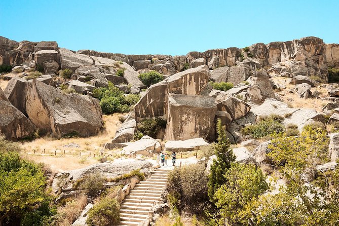 Mud Volcanoes & Gobustan tour (Group & Private) - Who should book this half-day outing