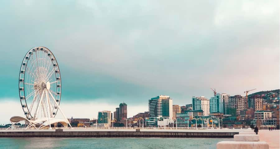 Old and Modern Baku City Tour - Highland Park opens with the big picture
