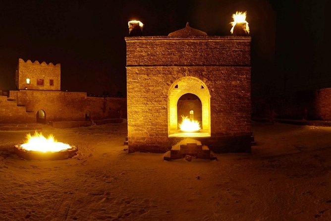 Private Ateshgah & Yanardag Tour - Yanar Dag: a real hillside of flame