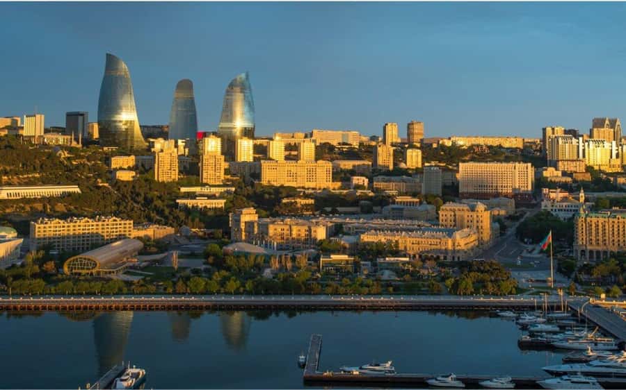 Private Baku City - Baku Boulevard and the Caspian waterfront