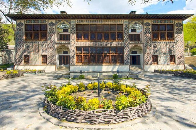 Private Sheki Tour - Four Regions of Azerbaijan in one day - One hour to get your bearings in Sheki