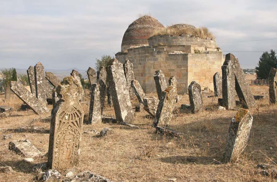 Private Tour to Shemakhi & Lahij From Baku - Copper, carpets, pottery, and working craft