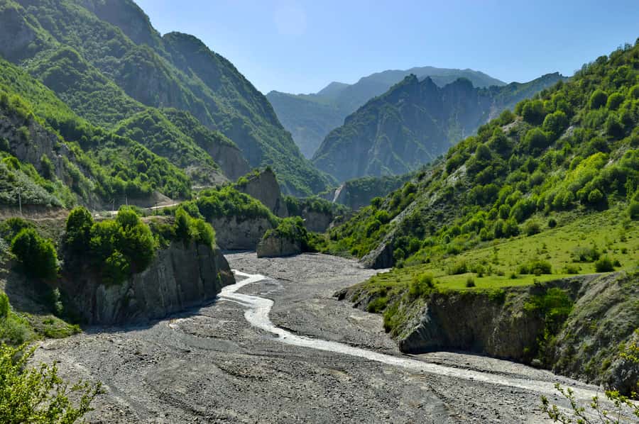 Private Tour to Shemakhi & Lahij From Baku - Who should book this day trip?
